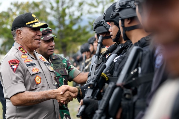  Pangdam Cendrawasih dan Kapolda Papua Gelar Patroli Keliling Kota
