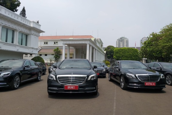  Intip Mewahnya Mobil Mercedes-Benz yang Digunakan untuk Pelantikan Presiden