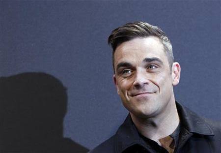  Robbie Williams Segera Rilis Album Natal Pertama