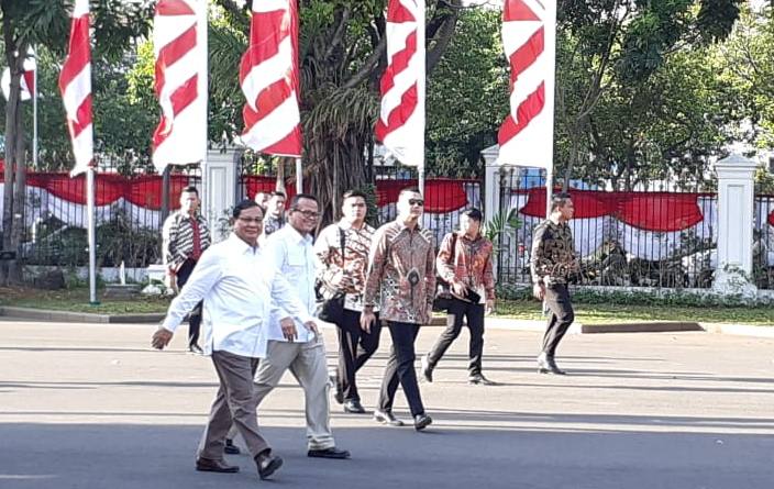  Penuhi Undangan Jokowi, Prabowo Sambangi Istana 