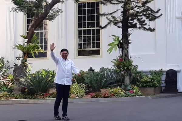  Kabinet Jokowi-Ma\'ruf Amin : Johnny Plate, Kader ke-3 Nasdem yang Sambangi Istana 