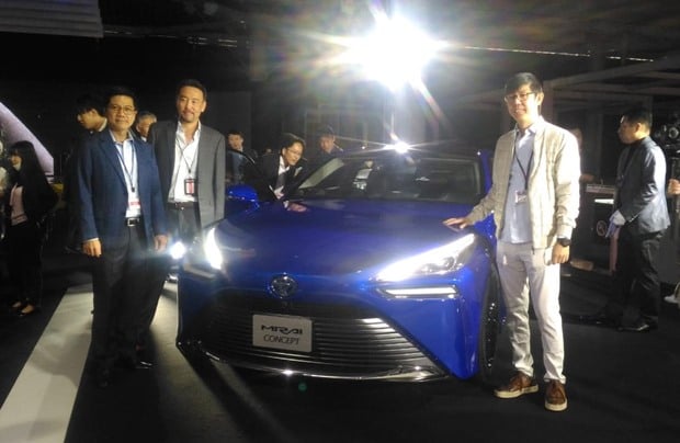  LAPORAN DARI TOKYO MOTOR SHOW : Mobil Hidrogen Toyota Mirai Terbaru Segera Masuk Pasar