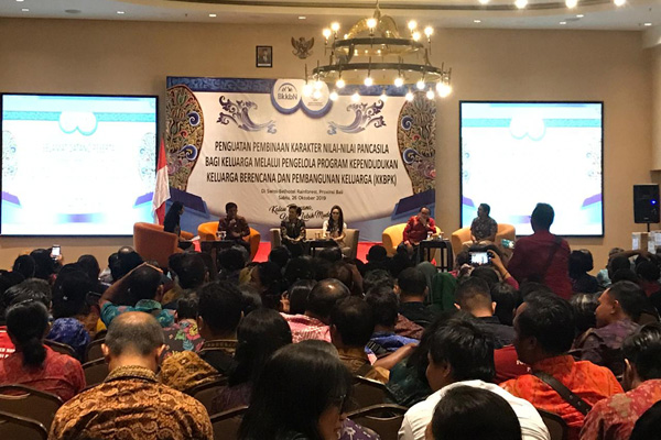  BKKBN Gelar Sosialisasi Kesehatan dan Pemahaman Ideologi Pancasila di Bali