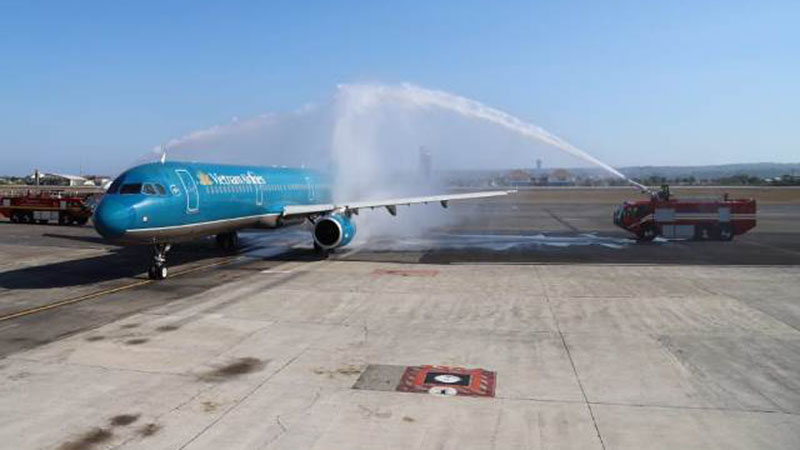  Bandara Ngurah Rai Sambut Penerbangan Langsung Denpasar - Ho Chi Minh