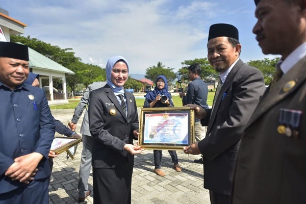  PPID Terbaik, 11 OPD Terima Penghargaan dari Bupati