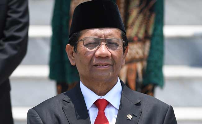  YLBHI Tantang Mahfud MD Dorong Jokowi Terbitkan Perppu KPK