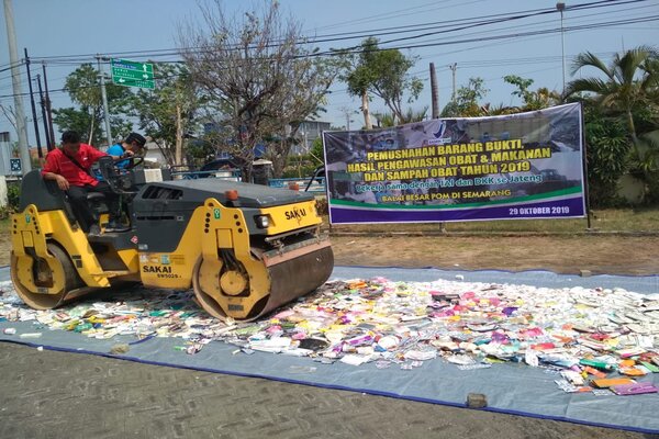  Produk Ilegal Rp3,1 Miliar Dimusnahkan di Semarang