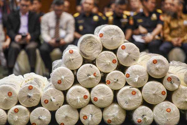  121 Pos Tarif Impor TPT Kena Bea Masuk Tindak Pengamanan Sementara