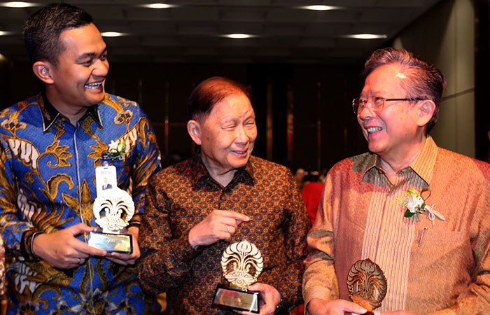  MALAM PENGHARGAAN UI UNTUK INDONESIA