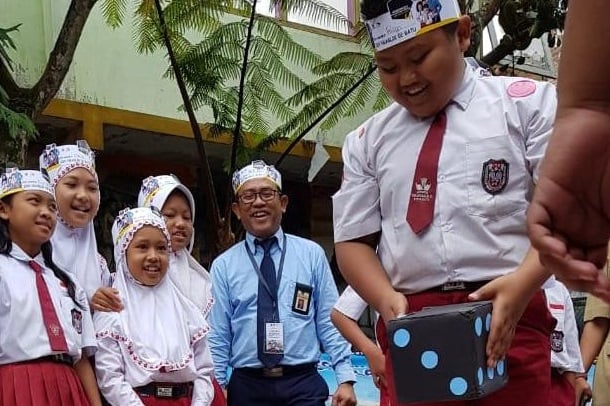  Kemenkeu Mengajar: Neil Ajarkan Keuangan Negara ke Siswa SD 