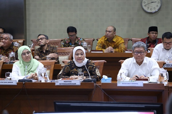  Hadiri Raker Perdana, Menteri Ida Sampaikan Visi Ketenagakerjaan