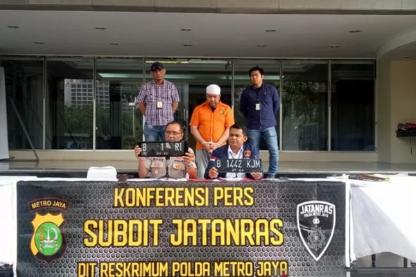  Mobil Halangi Tamu Negara Pelantikan Jokowi Pelatnya Palsu, Pemilik Ngaku Keturunan Raja
