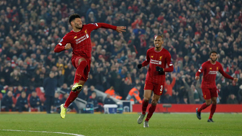  Hasil Liga Champions, Liverpool & Napoli Dekati 16 Besar