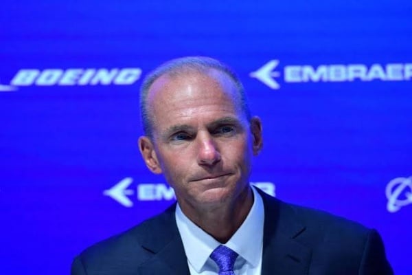  Boeing Banjir Kritik, Gaji dan Bonus Muilenburg Dipotong