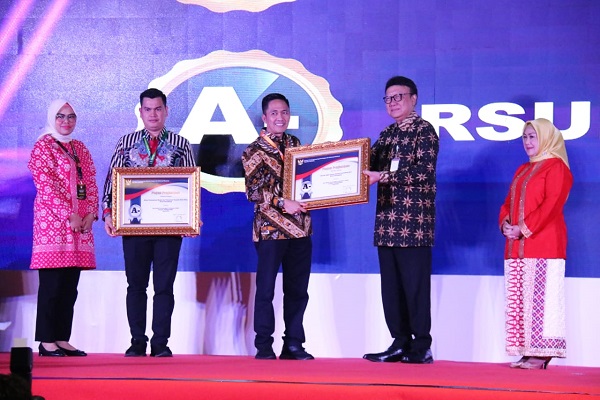  Pemkot Palembang Raih Penghargaan Unit Penyelenggara Pelayanan Publik