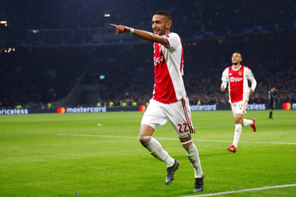Gelandang serang Ajax Amsterdam Hakim Ziyech/Reuters-Wolfgang Rattay