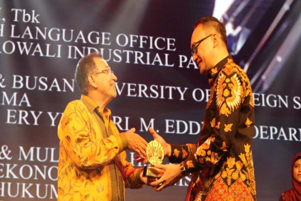  UI Awards Berikan 115 Penghargaan