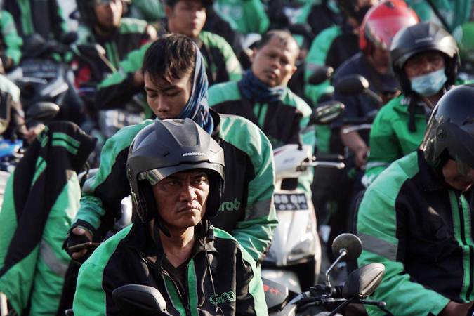  Ini Penyebab Ojek Online Sering Mangkal Sembarangan