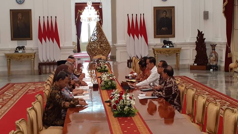  Bertemu Jokowi, KPU Laporkan Jumlah Legislatif Perempuan dan Partisipasi Naik