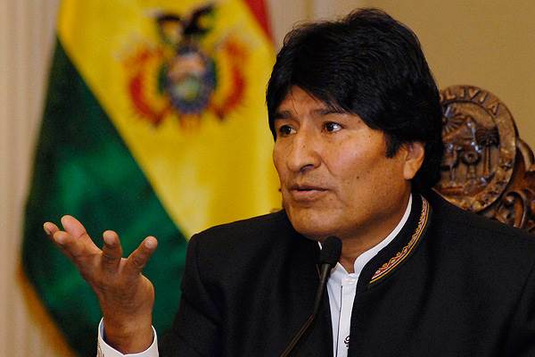  Militer dan Polisi Bolivia Siaga, Morales Siap Terbang ke Meksiko