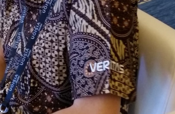  Nuansa Batik di Forum TI Regional Veritas