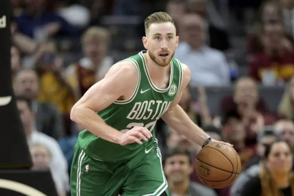  Basket NBA, Forward Boston Celtics Gordon Hayward Cedera 6 Pekan