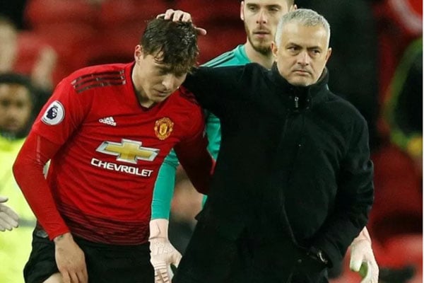  Bek MU Victor Lindelof Kangen Jose Mourinho