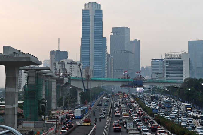  Jokowi Puji Konstruksi Jembatan Lengkung Proyek LRT Jabodebek