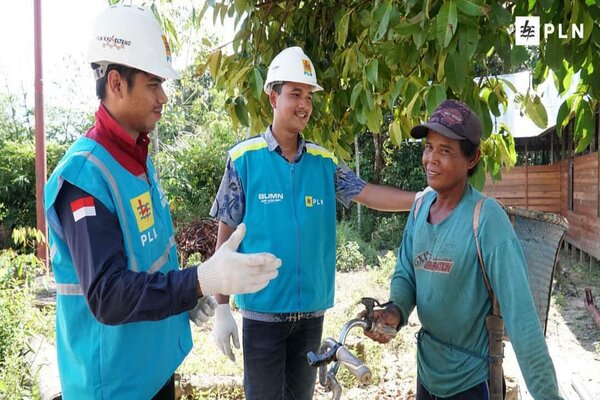  PLN Ingatkan Pemakaian Steker Berlebihan Berbahaya