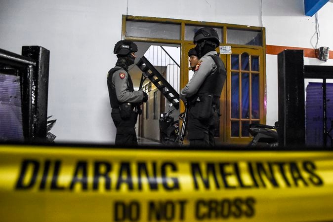  Tersangka Terkait Bom Bunuh Diri Medan 23 Orang