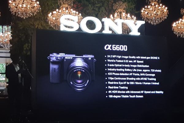  Sony Resmi Luncurkan Mirrorless A6600 dan A6100, Ini Kelebihan dan Harganya