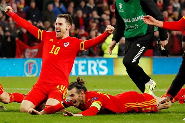  Dua Gol Aaron Ramsey Bawa Wales Lolos ke Putaran Final Euro 2020