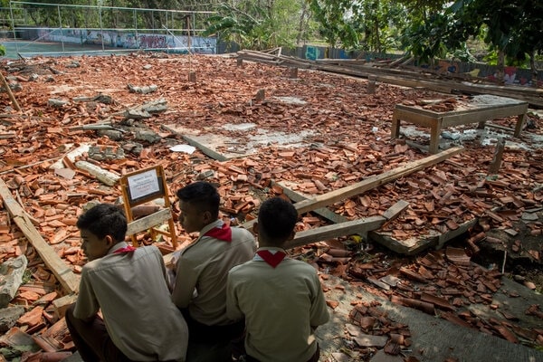  Kisah 22 Siswa di Sragen Tertimpa Atap Aula SMKN 1 Miri