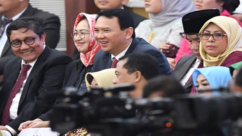  Ahok Bukan Malaikat