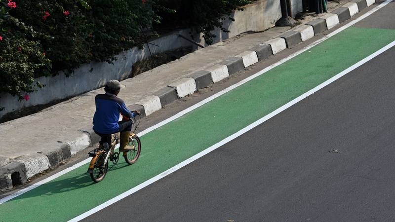  Tilang Bagi Mobil dan Motor Masuk Jalur Sepeda Berlaku Besok