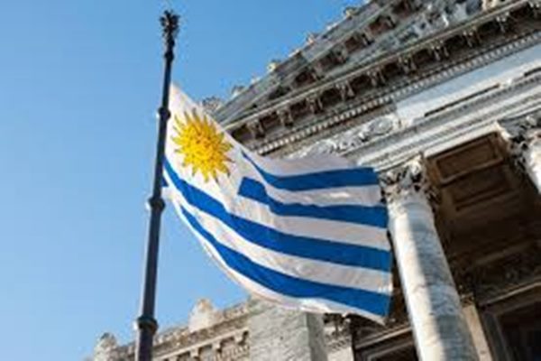 Pemilu Presiden Uruguay Dimulai, Lacalle Diperkirakan Menang