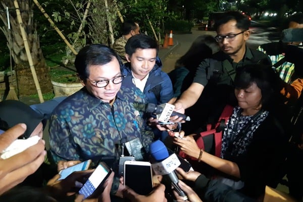  Pilih Staf Khusus Milenial, Seskab Sebut Cara Presiden Jokowi Kenalkan ke Pemerintahan dan Birokrasi