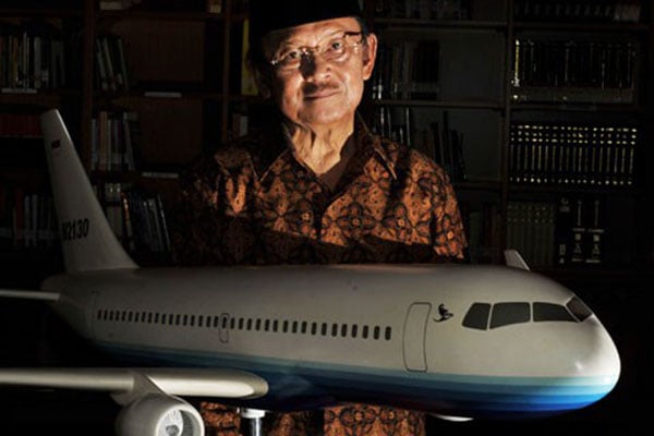  Patung B.J. Habibie di Gorontalo Diresmikan