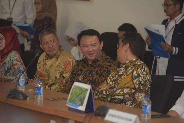  Hoaks Gaji Ahok Rp3,2 Miliar Sebulan   