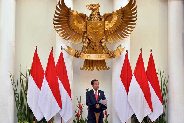 Presiden Joko WIdodo memberikan sambutan ketika membuka rapat kerja Kepala Perwakilan Republik Indonesia (Keppri) di Gedung Pancasila, Kemenlu, Jakarta, Senin (12/2)./ANTARA-Wahyu Putro A