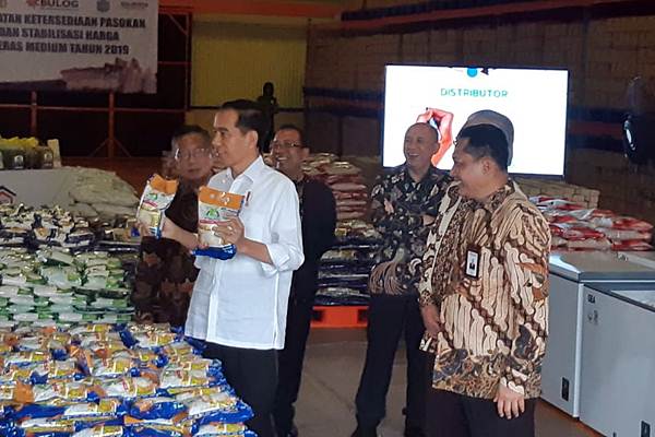  Bulog Buka Supermall Pangan Terbesar, Kenalkan 50 Merek Beras Baru