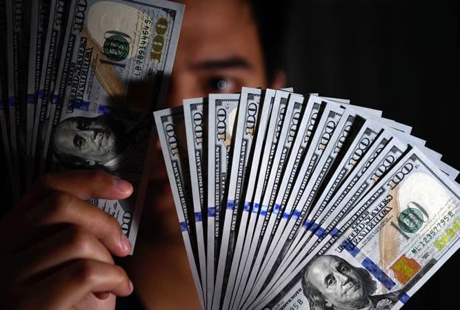  Kurs Jisdor Menguat ke Rp14.081, Rupiah Bergerak dalam Rentang Sempit