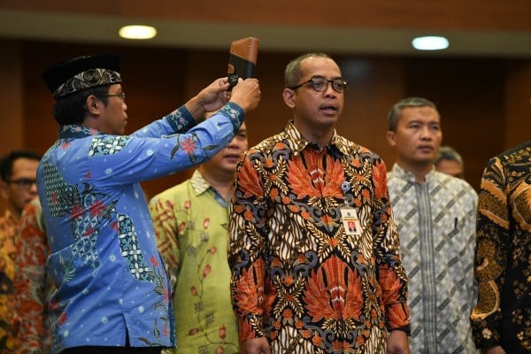 Suryo Utomo saat diambil sumpah saat pelantikan sebagai Dirjen Pajak menggantikan Robert Pakpahan yang memasuki masa pensiun di Jakarta, Jumat (1/11/2019). Istimewa
