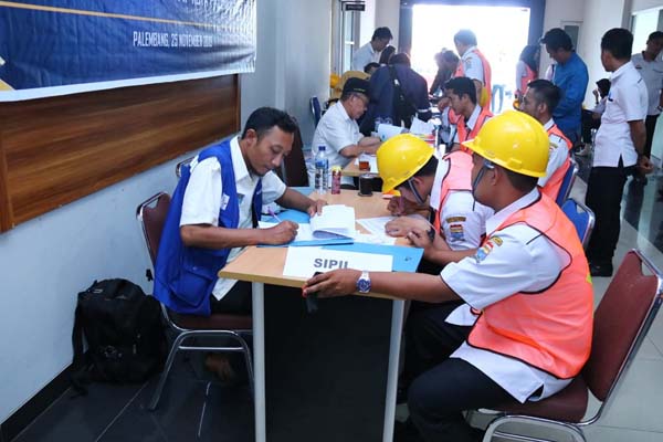  Pemkot Palembang Uji Sertifikasi Pekerja Harian Lepas Sektor Konstruksi
