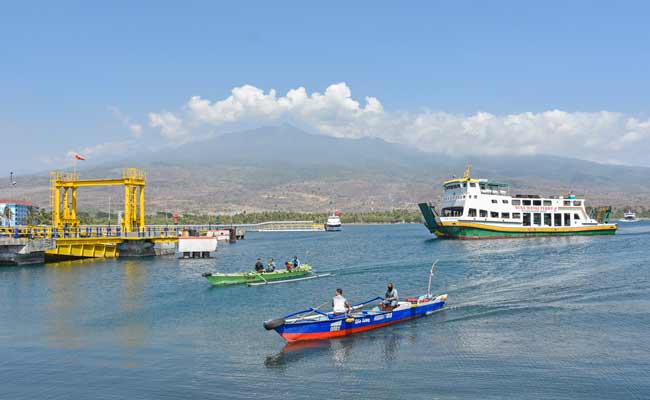  JALUR PENYEBERANGAN LOMBOK-SUMBAWA