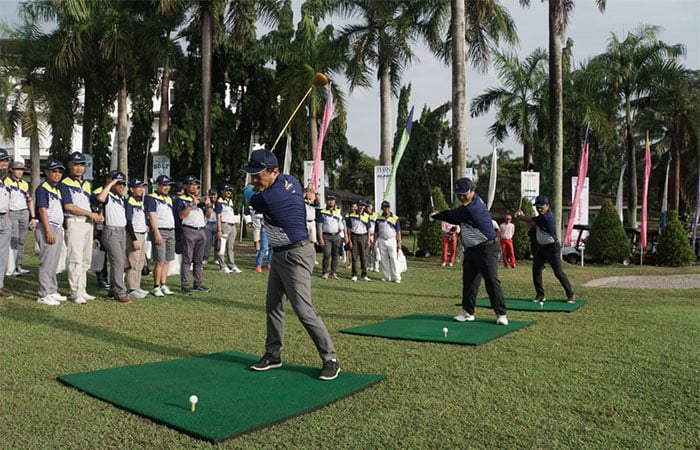  TURNAMEN GOLF AKHIR TAHUN