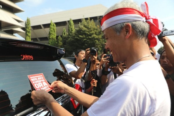  Ingatkan Antikorupsi, Ribuan Pelajar Tempel Stiker di Mobil PNS Jateng