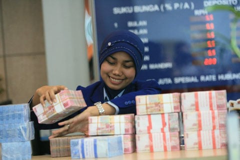  Kurs Tengah Menguat 16 Poin, Rupiah Paling Perkasa di Asia