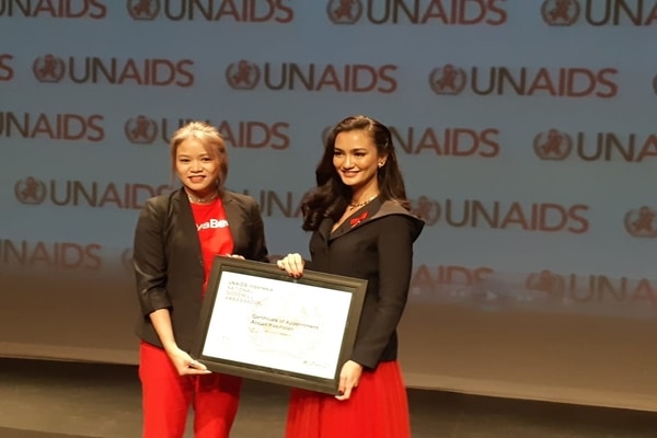  UNAIDS Indonesia Tunjuk Atiqah Hasiholan Sebagai Duta Nasional