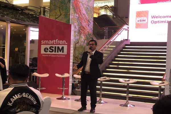  Smartfren Incar Pelanggan Baru Lewat eSIM iPhone 11